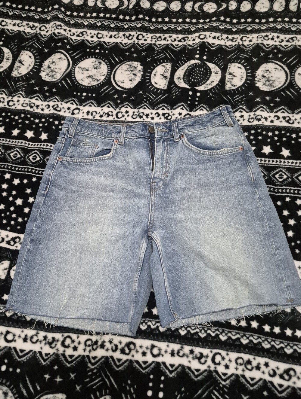 BDG Light Wash Frayed Hem Denim Bermudas